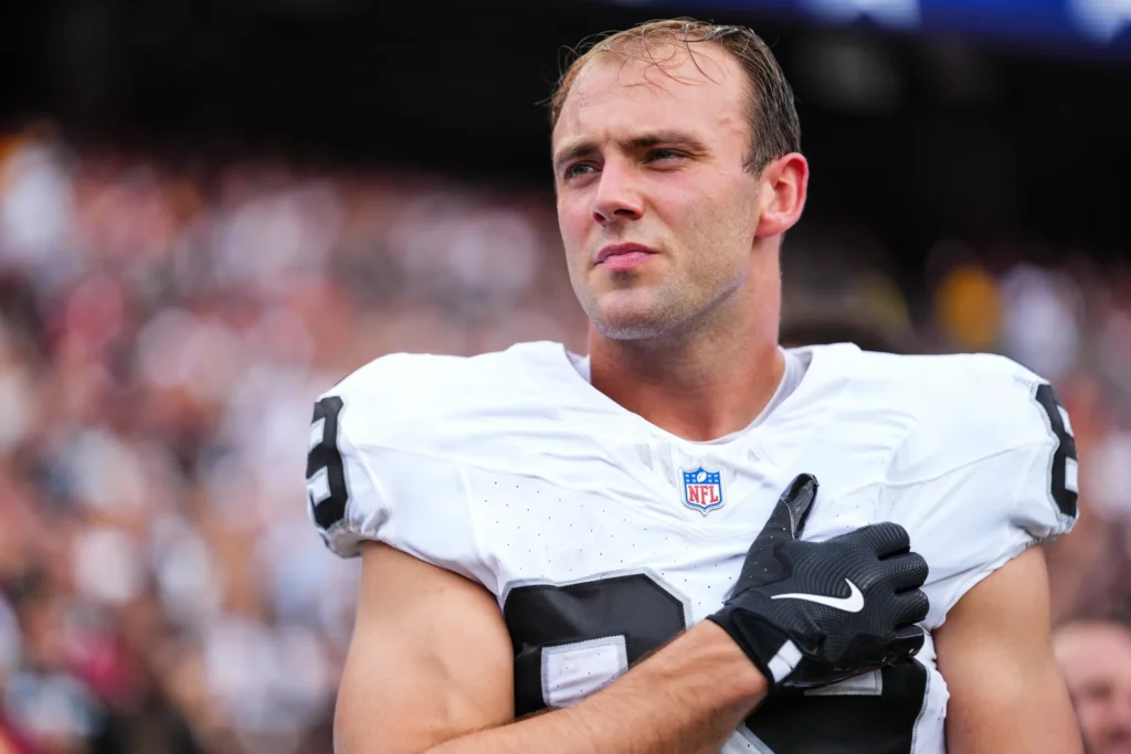 brock‑bowers‑rookie‑record‑tight‑end